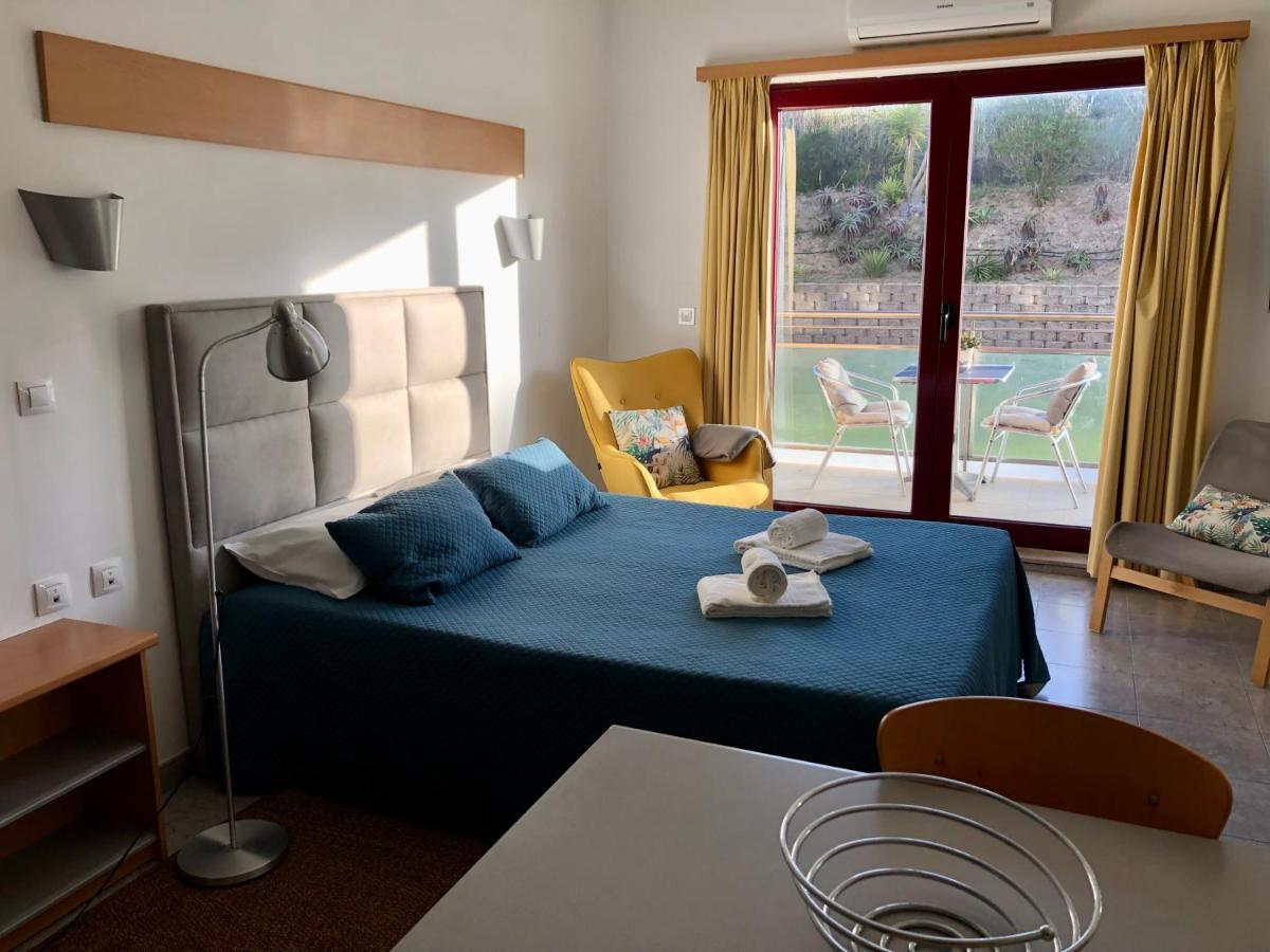 Ericeira Surf And Sun Apartment Exterior photo